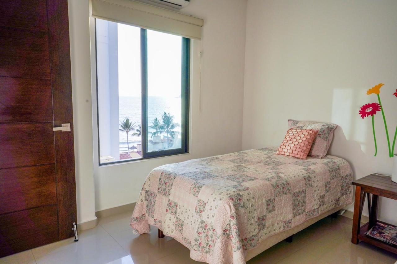 Apartamento Torre T Vacacional. Vista Al Mar Mazatlán Exterior foto